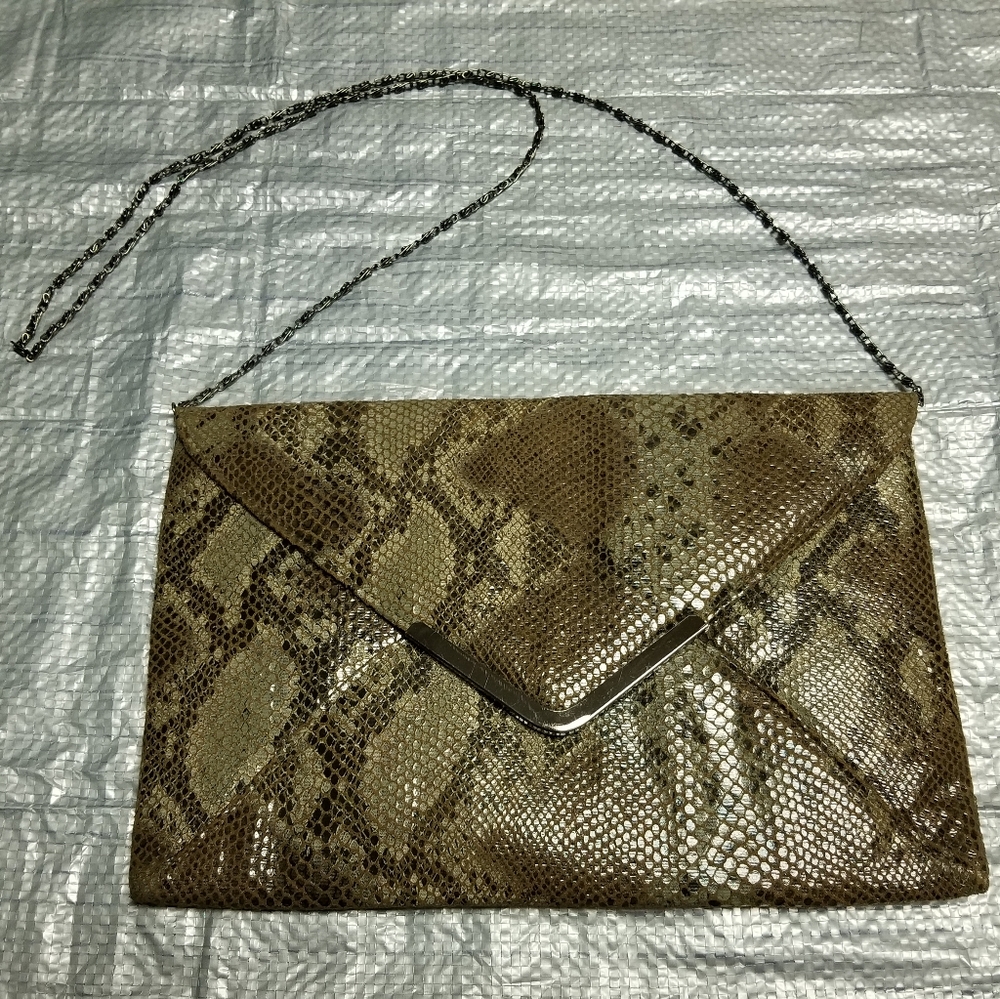 🍁🌺Attitude(Jay Manuel) camo clutch bag with detachable chain - Picture 7 of 7
